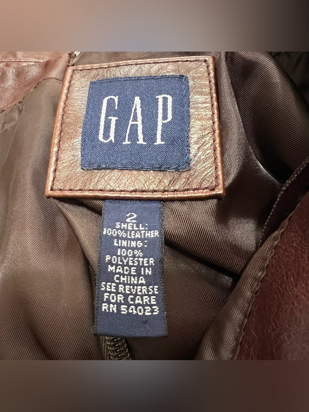 Vtg Y2K GAP Women’s Brown Leather A-Line Midi Skirt Size 2 - Picture 8 of 11